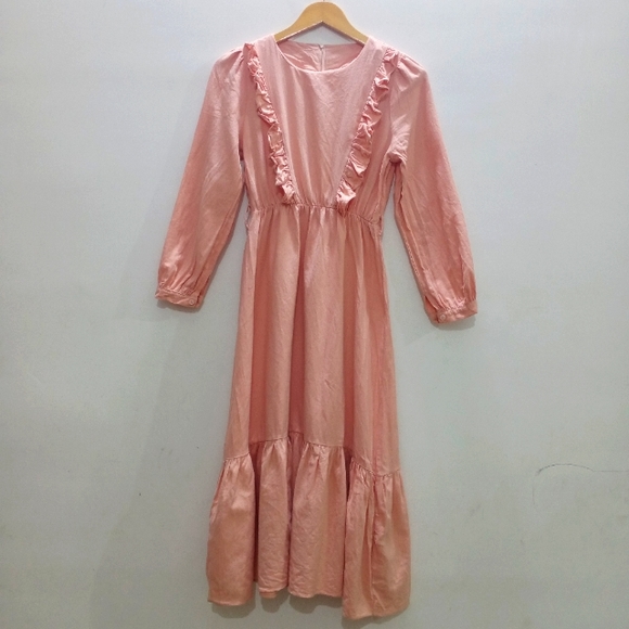 Ruffle cotton dress